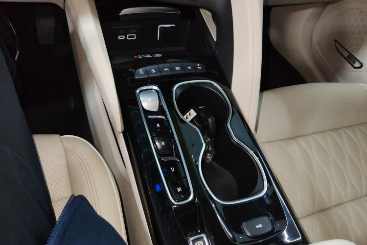 别克 2020款 昂科威S 652T 四驱Avenir艾维亚局部细节18