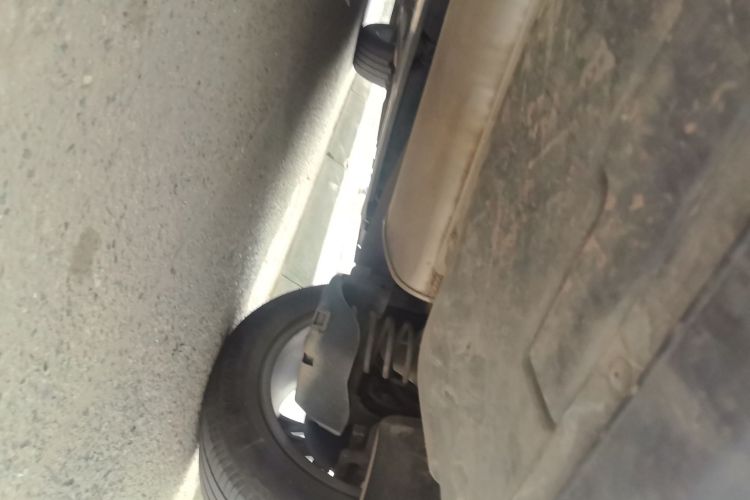 标致4008 2019款 360THP 尝先版局部细节9009