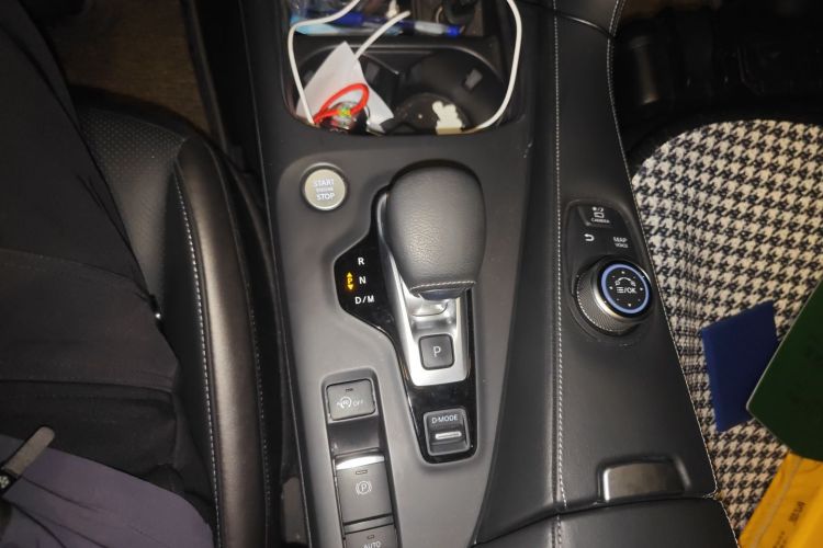 英菲尼迪QX50 2018款 2.0T 四驱菁英版中控内饰18