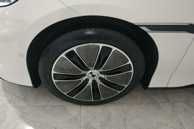 腾势Z9GT 2024款 1100四驱Max版车身外观6001