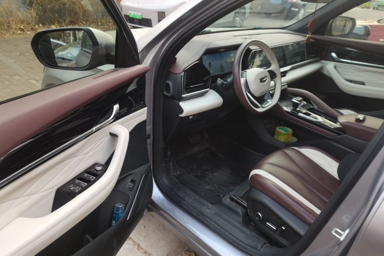 吉利汽车 星越L 2021款 2.0TD DCT EVO两驱尊贵型中控内饰20