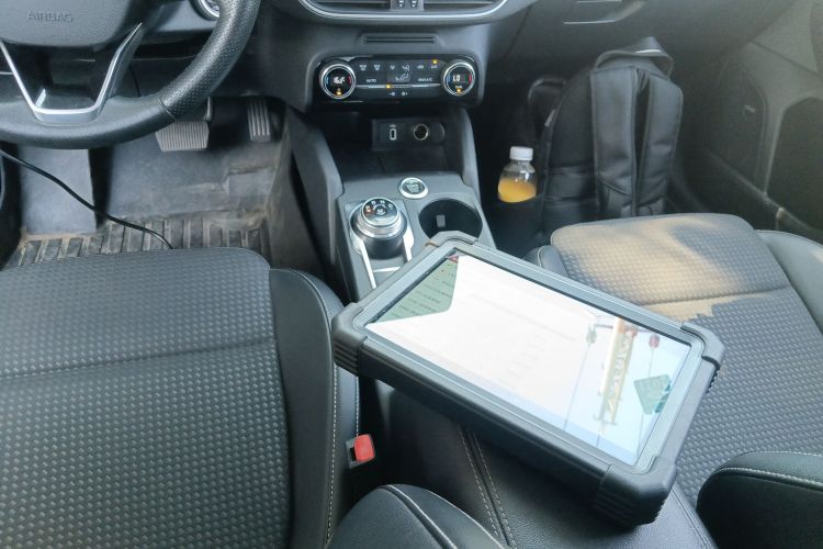 福特 福克斯 2019款 两厢 EcoBoost 180 自动锋潮型中控内饰18