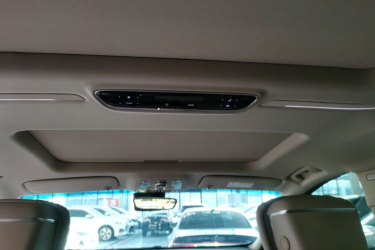 别克 世纪 2023款 2.0T 七座臻享款中控内饰22