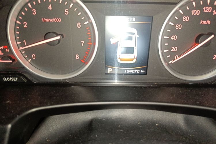 吉利汽车 博瑞 2015款 1.8T 尊贵型中控内饰15