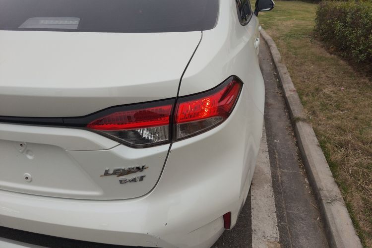 丰田 雷凌 2019款 185T CVT豪华版 国VI车身外观9