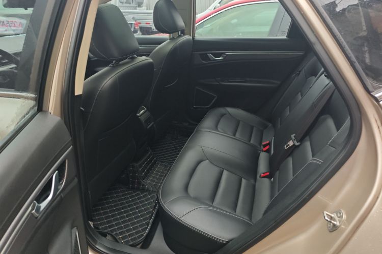 吉利汽车 帝豪GS 2016款 优雅版 1.8L 手动领尚型中控内饰21