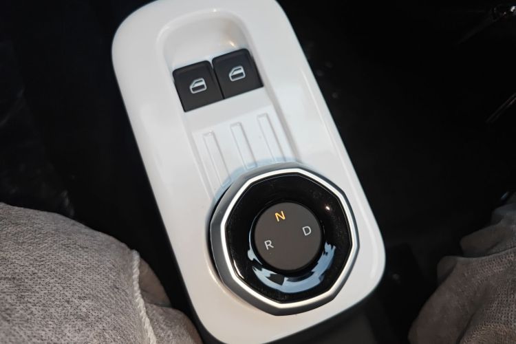 吉利银河 熊猫 2025款 210km 元气熊中控内饰18