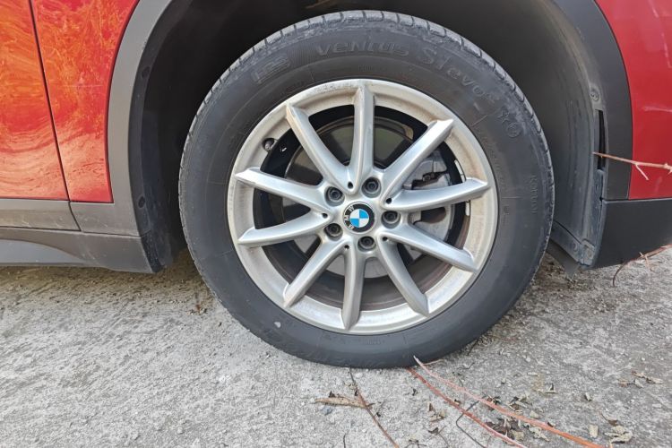 宝马X1 2019款 sDrive18Li 时尚型车身外观6007