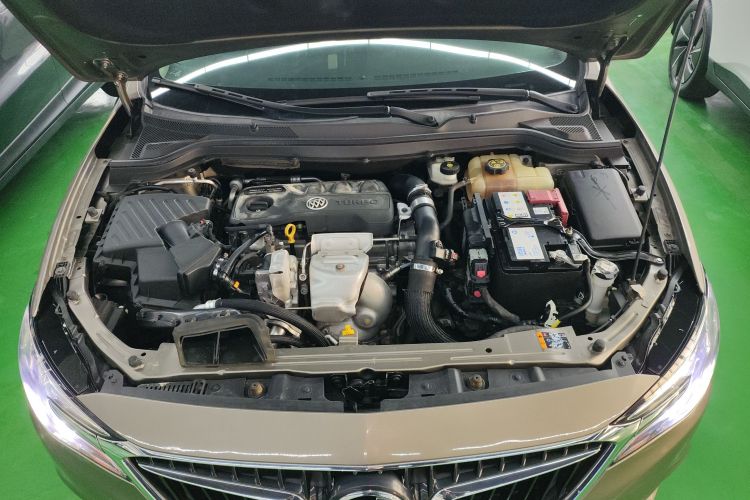 别克 英朗 2021款 1.3T 自动轻混动精英型机舱底盘24