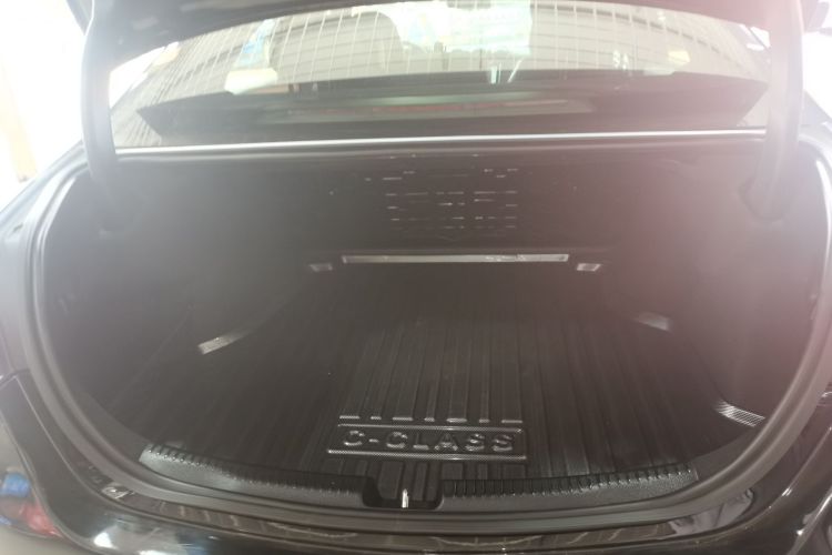 奔驰C级 2022款 C 260 L局部细节23