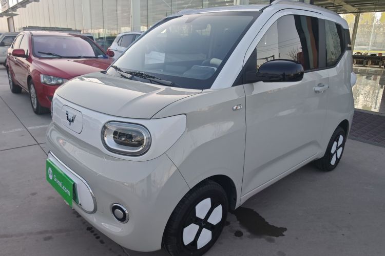 五菱汽车 宏光MINIEV 2024款 第三代 215km 进阶版车身外观1