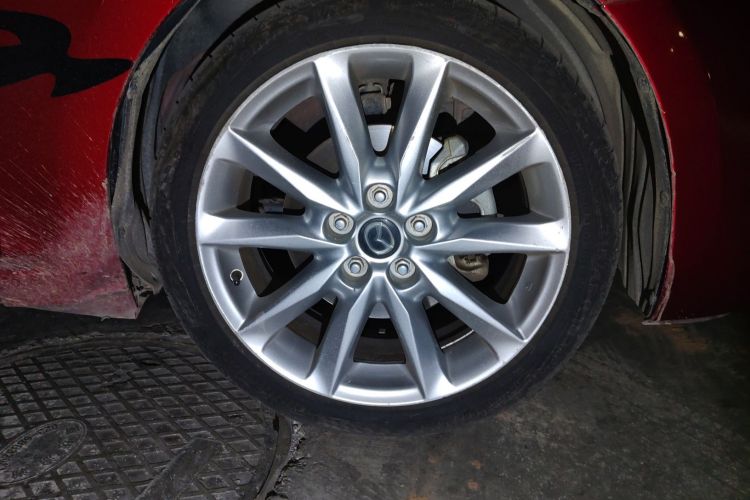 马自达3 昂克赛拉 2017款 三厢 2.0L 自动旗舰型 国V车身外观10