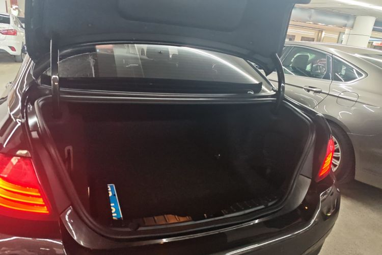 宝马5系 2014款 528Li 领先型局部细节23