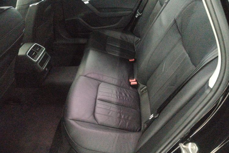 奥迪A6L 2021款 40 TFSI 豪华致雅型中控内饰21