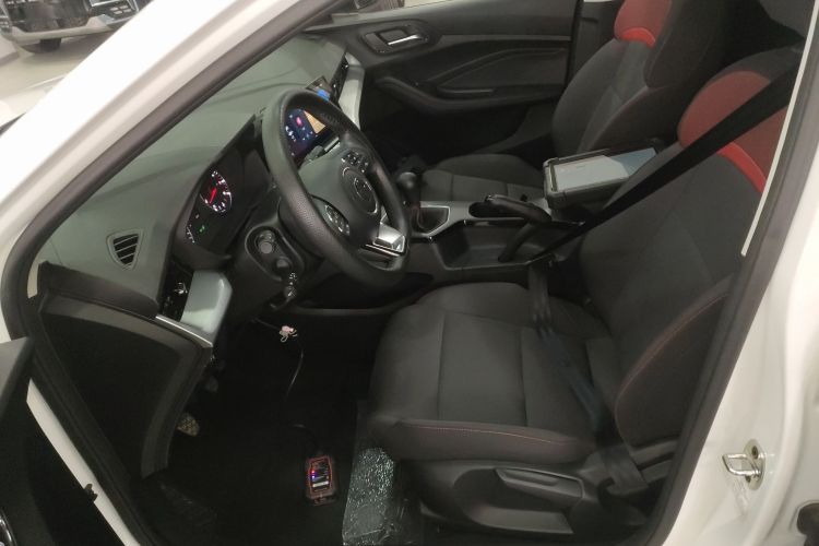 名爵 MG5 2023款 180DVVT 手动风尚版局部细节19