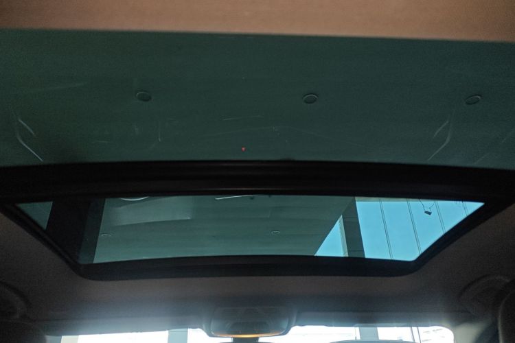 宝马1系 2019款 118i M运动套装中控内饰22