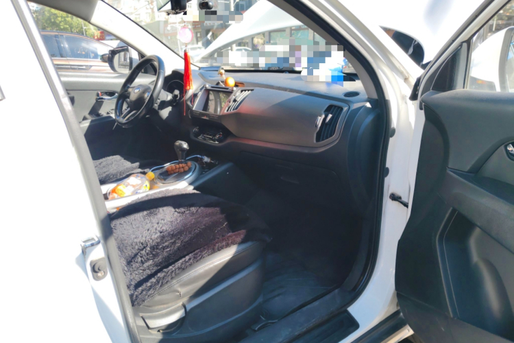 起亚 智跑 2015款 2.0L 自动两驱版DLX局部细节9005