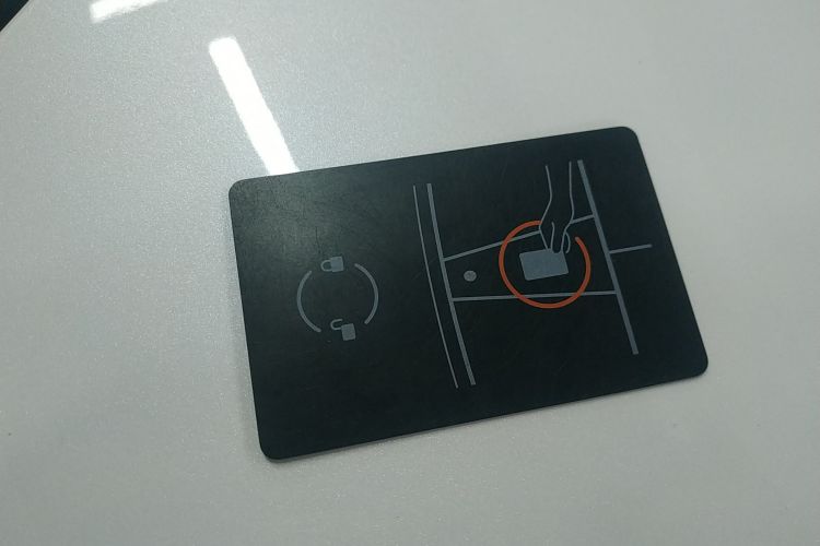 特斯拉 Model Y 2022款 后轮驱动版中控内饰11