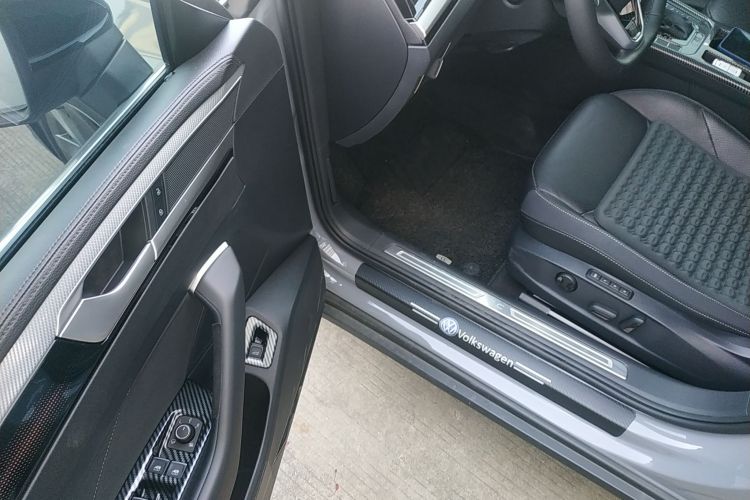 一汽-大众CC 2024款 猎装车 380TSI 猎心版中控内饰7003