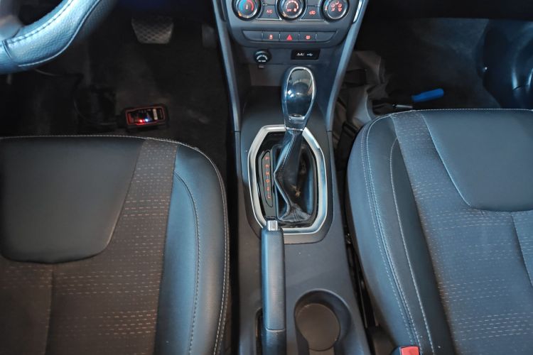 奇瑞 瑞虎3X 2018款 1.5L 自动精英版局部细节18