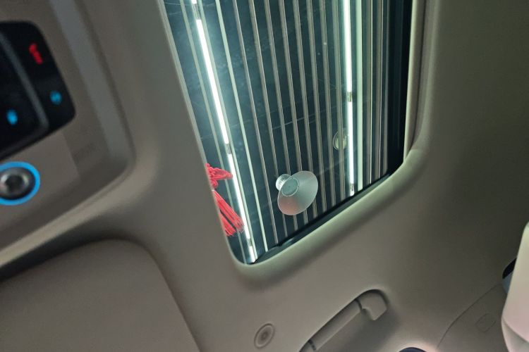 腾势D9 2025款 DM-i 四驱尊航型中控内饰22