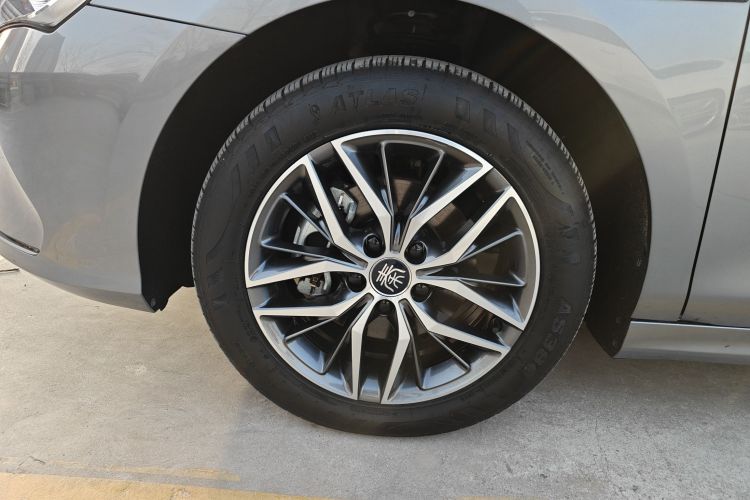 比亚迪 秦PLUS 2021款 DM-i 120KM 尊贵型车身外观6007