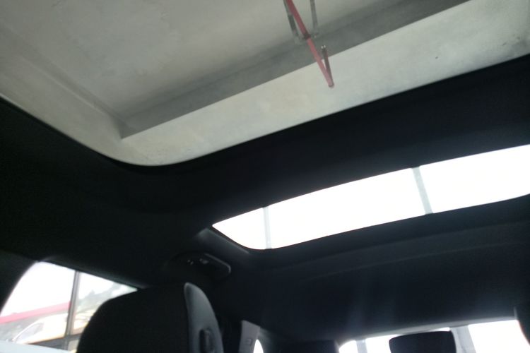 奔驰GLB 2020款 改款 GLB 200 动感型中控内饰22