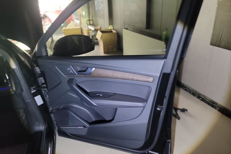 奥迪Q5L 2022款 45T 豪华致雅型中控内饰7005