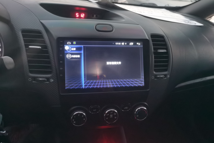 起亚K3 2016款 1.6L 手动GL中控内饰16