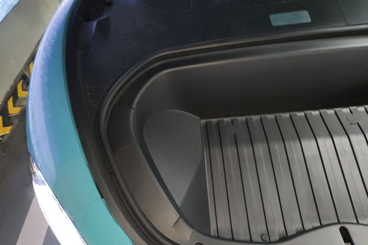 小米汽车 小米SU7 2024款 后驱长续航智驾版局部细节9006