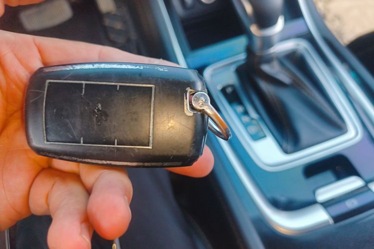 长安 逸动 2019款 高能版 1.6L GDI 自动先锋型 国VI中控内饰11