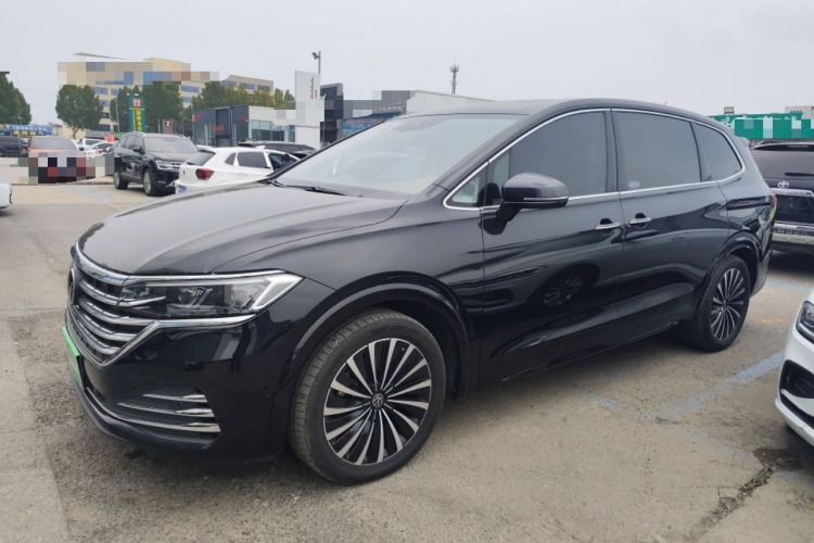 大众 威然 2024款 380TSI 尊贵版车身外观4