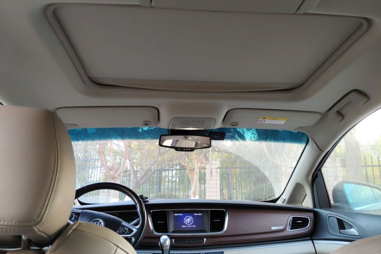 别克GL8 2014款 3.0L XT豪华商务旗舰版局部细节22