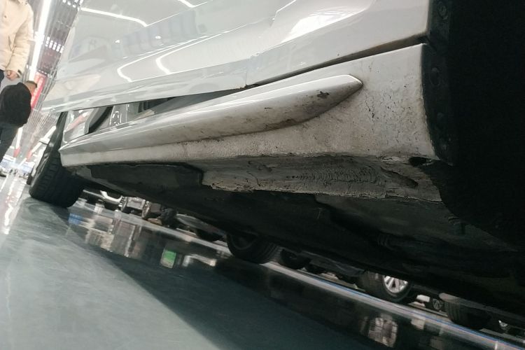 奥迪A4L 2019款 40 TFSI 进取型 国VI局部细节9001