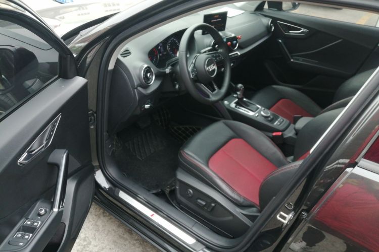 奥迪Q2L 2021款 35 TFSI 时尚动感型中控内饰20