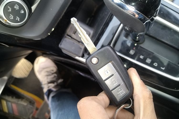 日产 轩逸 2016款 1.6XL CVT豪华版中控内饰11