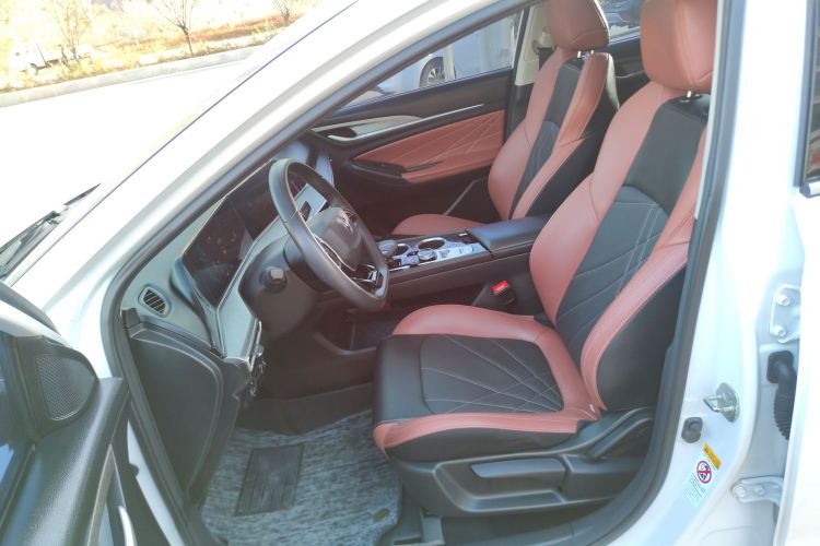 长安 逸动 2023款 畅享版 PLUS 蓝鲸NE 1.4T GDI DCT尊贵版中控内饰19