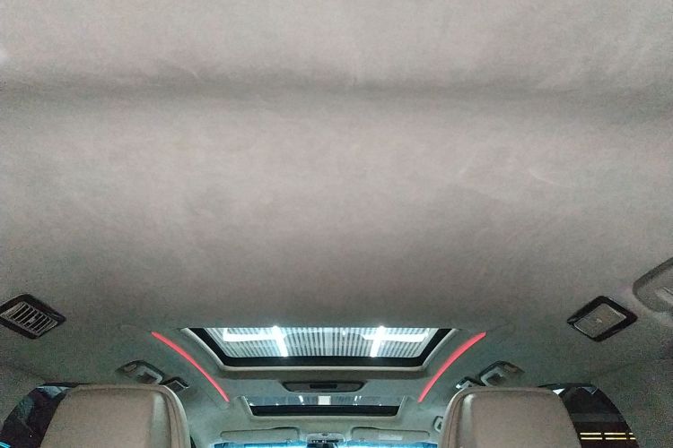 别克GL8 2021款 Avenir艾维亚 七座亲礼版中控内饰22