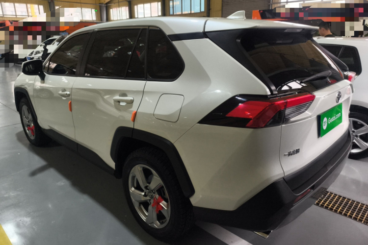 丰田 RAV4荣放 2020款 2.0L CVT两驱风尚版车身外观6003