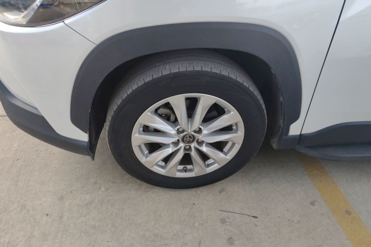 丰田 卡罗拉锐放 2022款 2.0L 先锋版车身外观6001