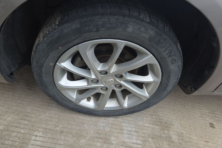 吉利汽车 帝豪 2021款 UP 1.5L CVT豪华型车身外观35