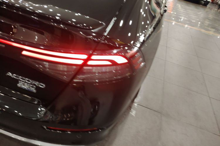 本田 雅阁 2023款 260TURBO 卓越版车身外观6006