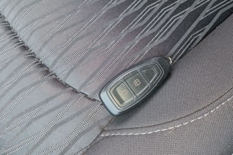 福特 翼搏 2013款 1.0L GTDi 手动尊贵型中控内饰11