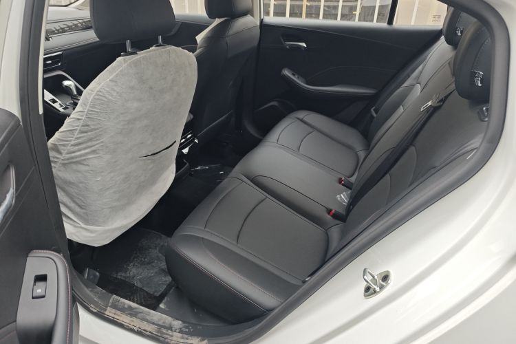 荣威i5 2023款 1.5L CVT豪华版中控内饰21