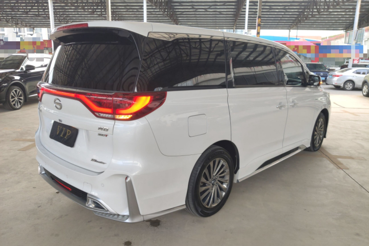 广汽传祺 传祺M8 2021款 大师系列 390T 至尊版车身外观7