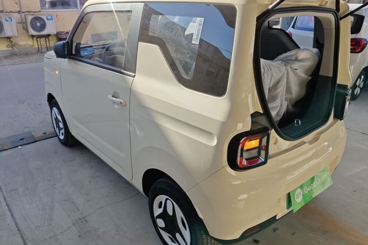 吉利银河 熊猫 2025款 210km 元气熊车身外观4