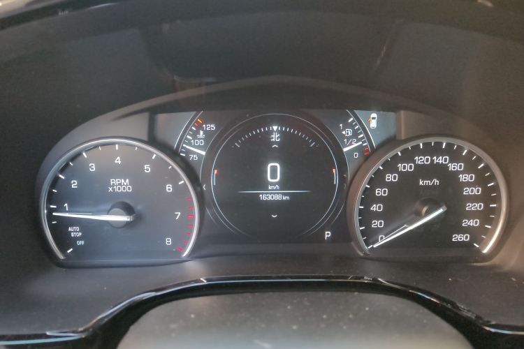 凯迪拉克XT5 2018款 28T 四驱豪华型中控内饰14