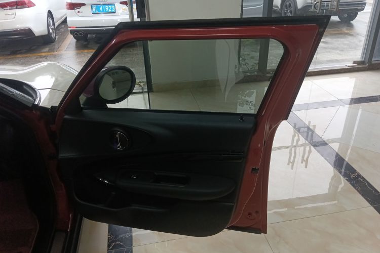 MINI Clubman 2021款 1.5T COOPER中控内饰42