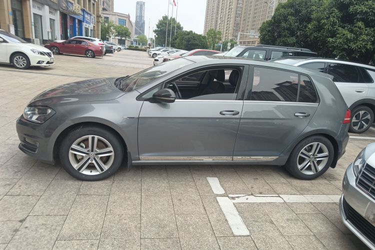 大众 高尔夫 2014款 1.4TSI 自动舒适型车身外观4
