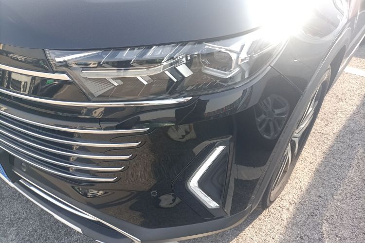 奔腾T99 2023款 2.0T 自动尊享型（6AT）局部细节36